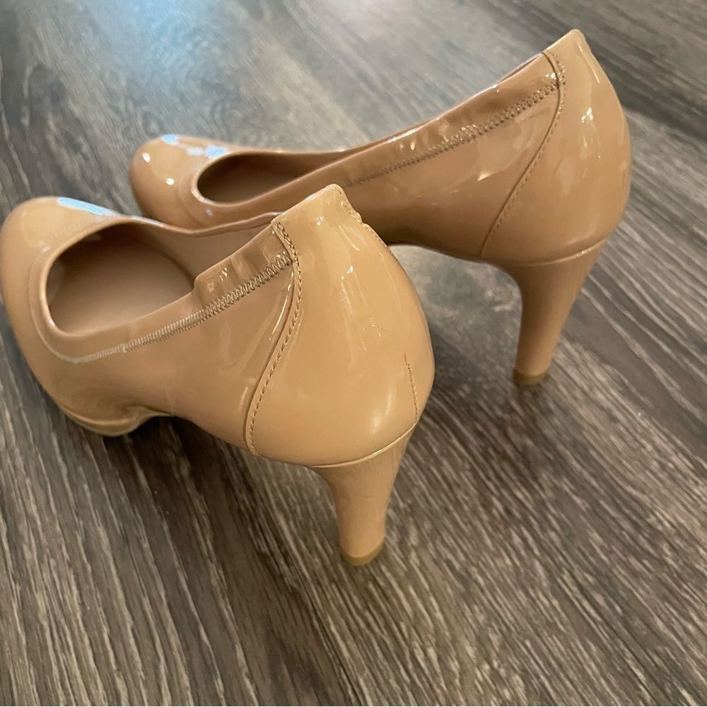 Stuartweitzman Rania Platform Pump In Adobe - image 6